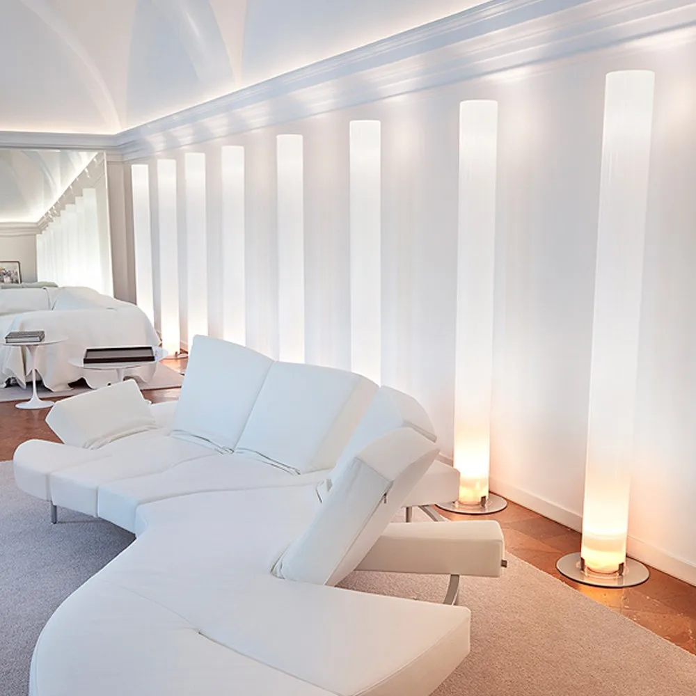 Stylos lattiavalaisin, Valkoinen Flos