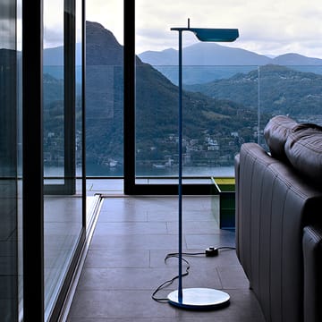 Tab F LED lattiavalaisin - Musta lakka - Flos