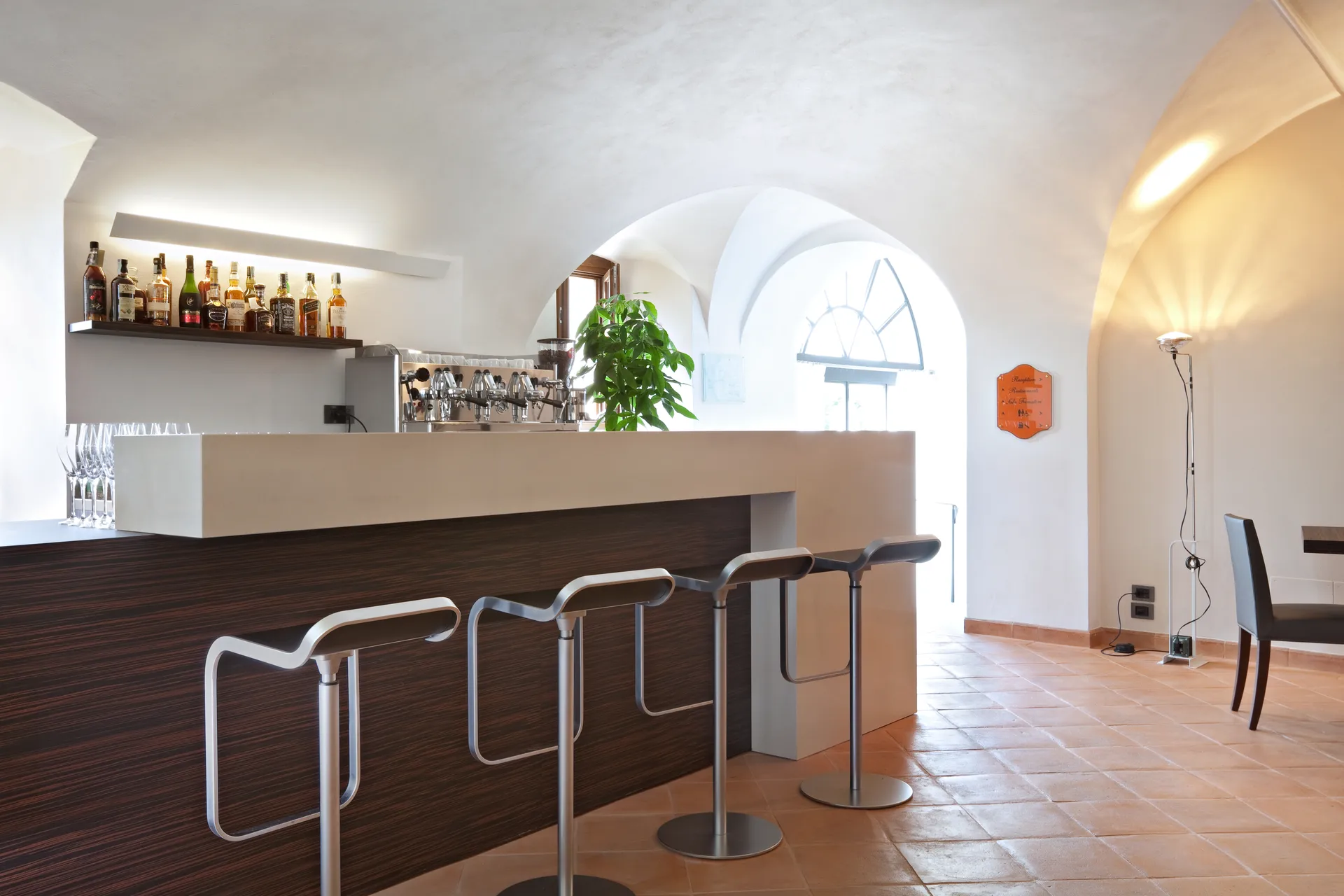 Toio LED-lattiavalaisin – valkoinen (EU),  Flos