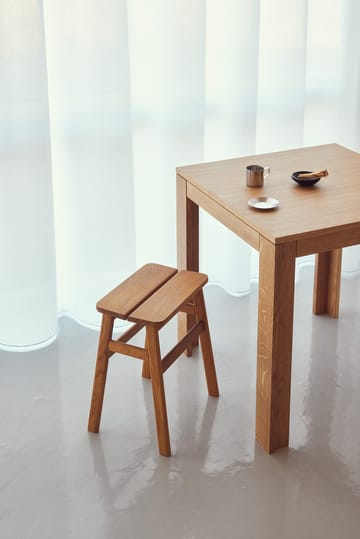 Angle Standard jakkara 45 cm - Tammi - Form & Refine