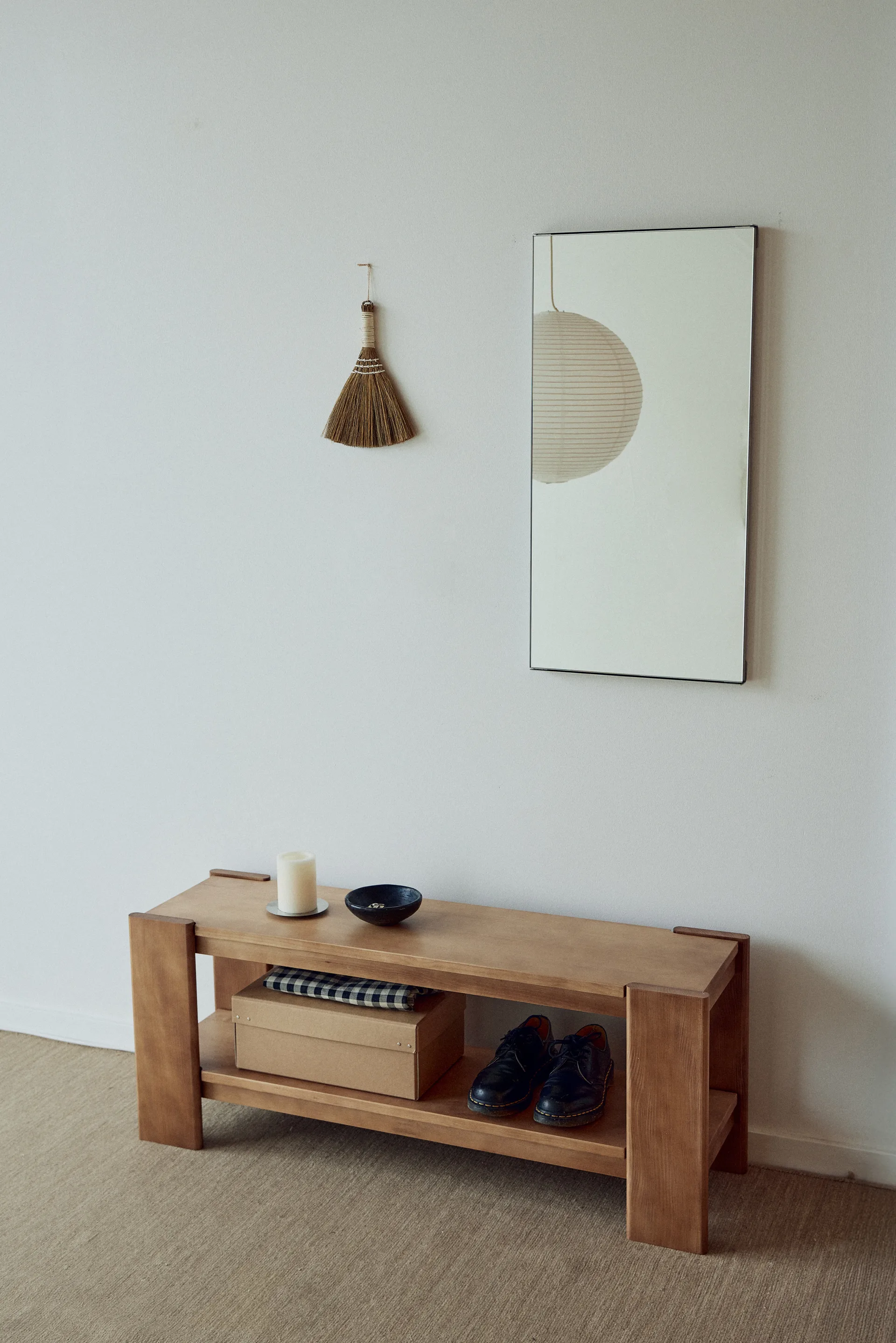 Beam penkki, Tummanruskea mänty, 112x45x33 cm Form & Refine