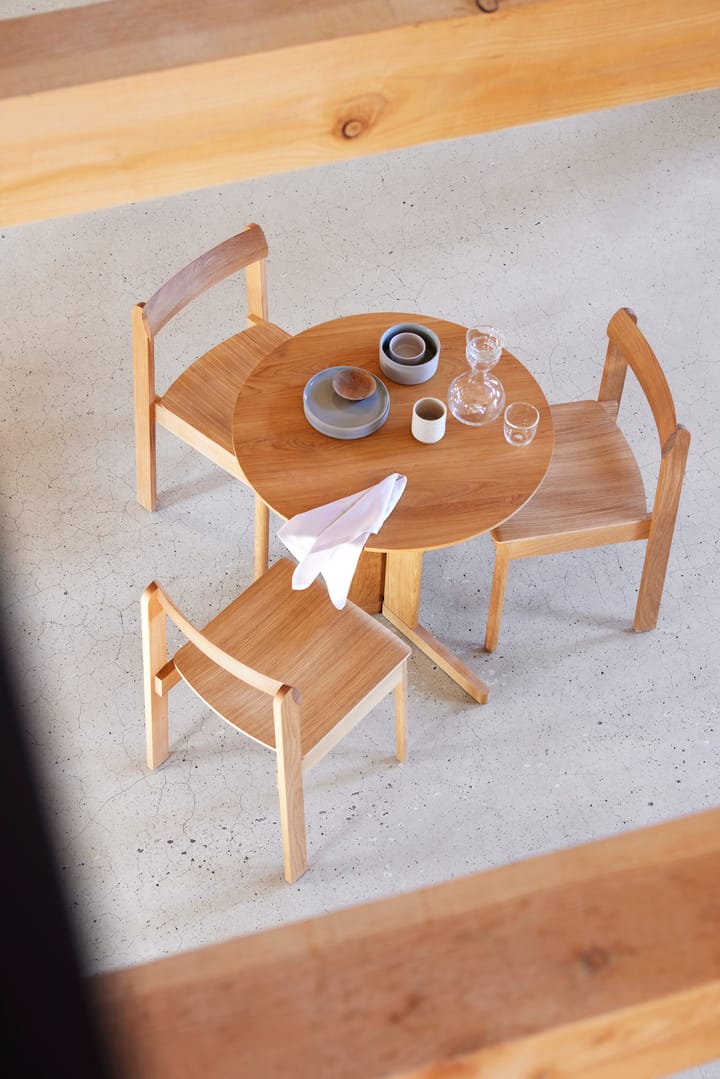 Trefoil ruokapöytä Ø75 cm, Tammi Form & Refine