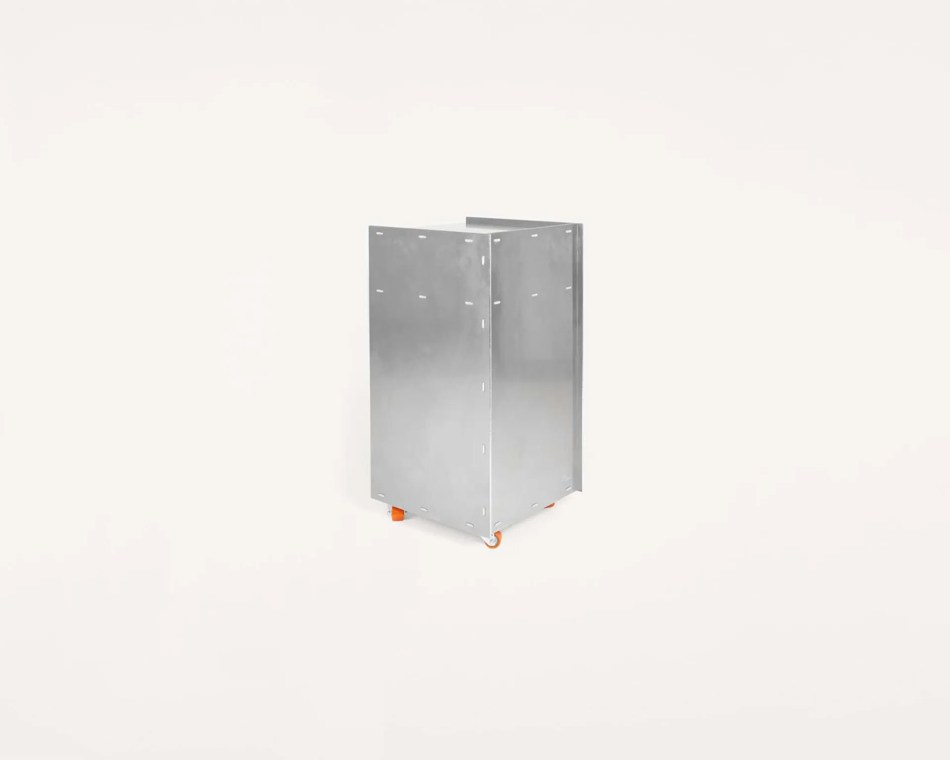 Rivet Cart apupöytä pyörillä, Alumiini, 32,8x33,8x65 cm FRAMA
