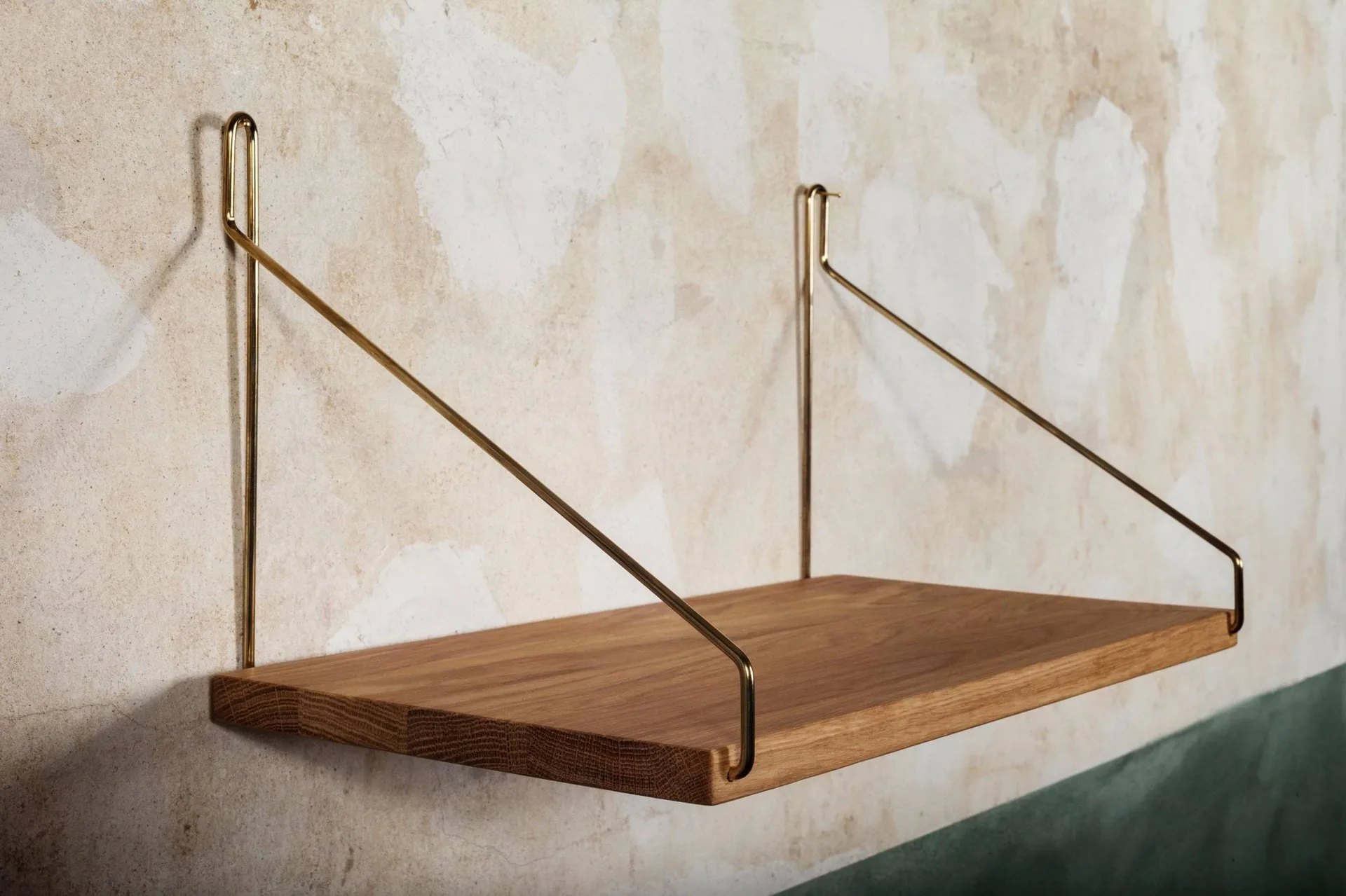 Single Shelf seinähylly, Tammi-messinki, 40x20 cm FRAMA