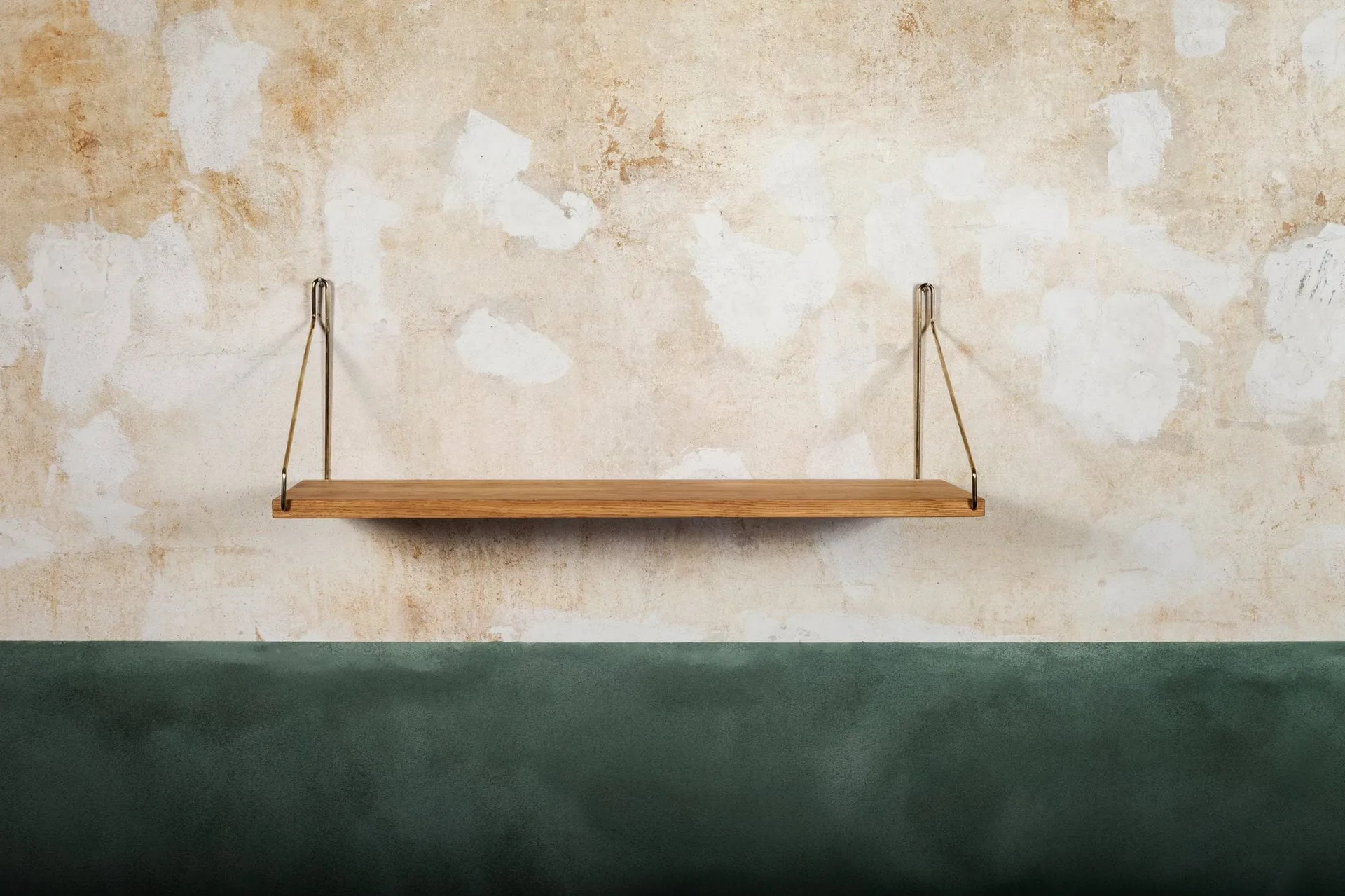 Single Shelf seinähylly, Tammi-messinki, 60x20 cm FRAMA