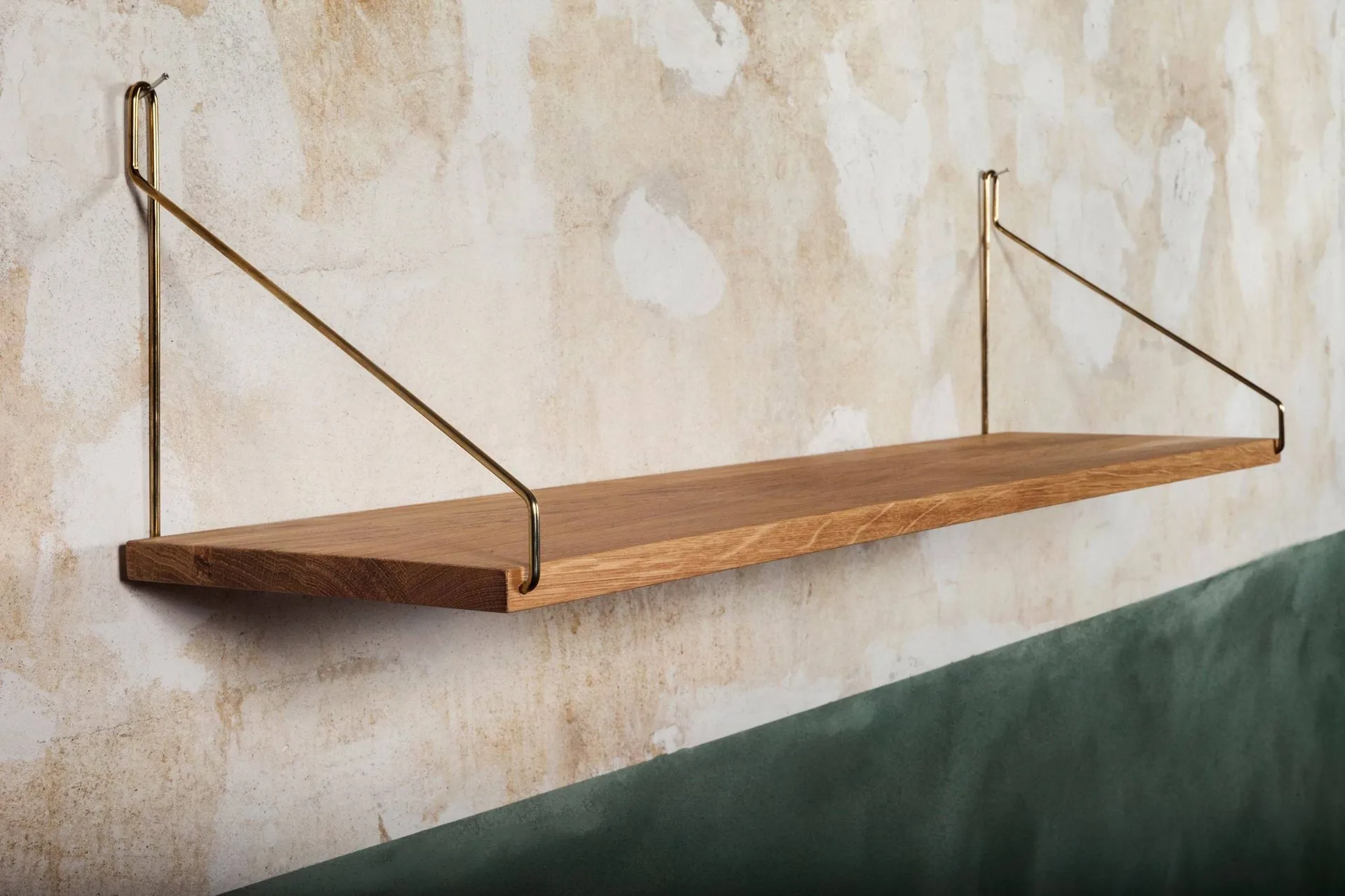 Single Shelf seinähylly, Tammi-messinki, 80x20 cm FRAMA
