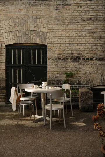 Tasca Table ruokapöytä - Aluminium, large, Ø87,5x75,5 cm - FRAMA