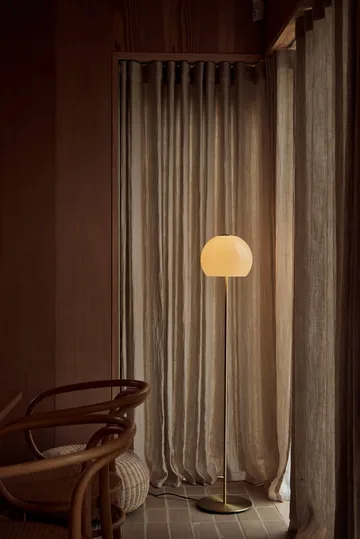 Ball glass lattiavalaisin - Sand Grey, 130 cm - Frandsen