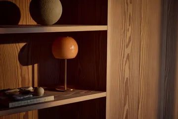 Ball lasipöytälamppu - Amber, Ø18 cm - Frandsen