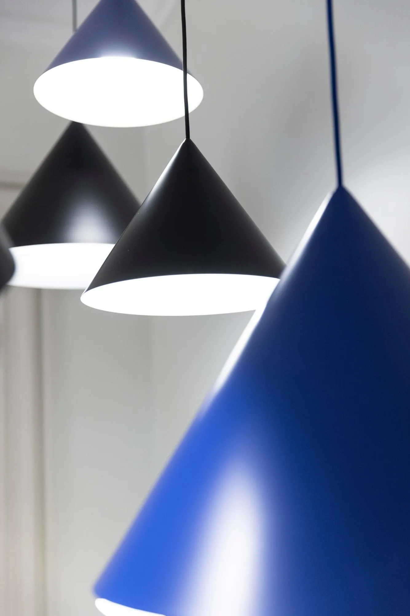 Benjamin Xl riippuvalaisin, Atomic Blue, Ø46 cm Frandsen