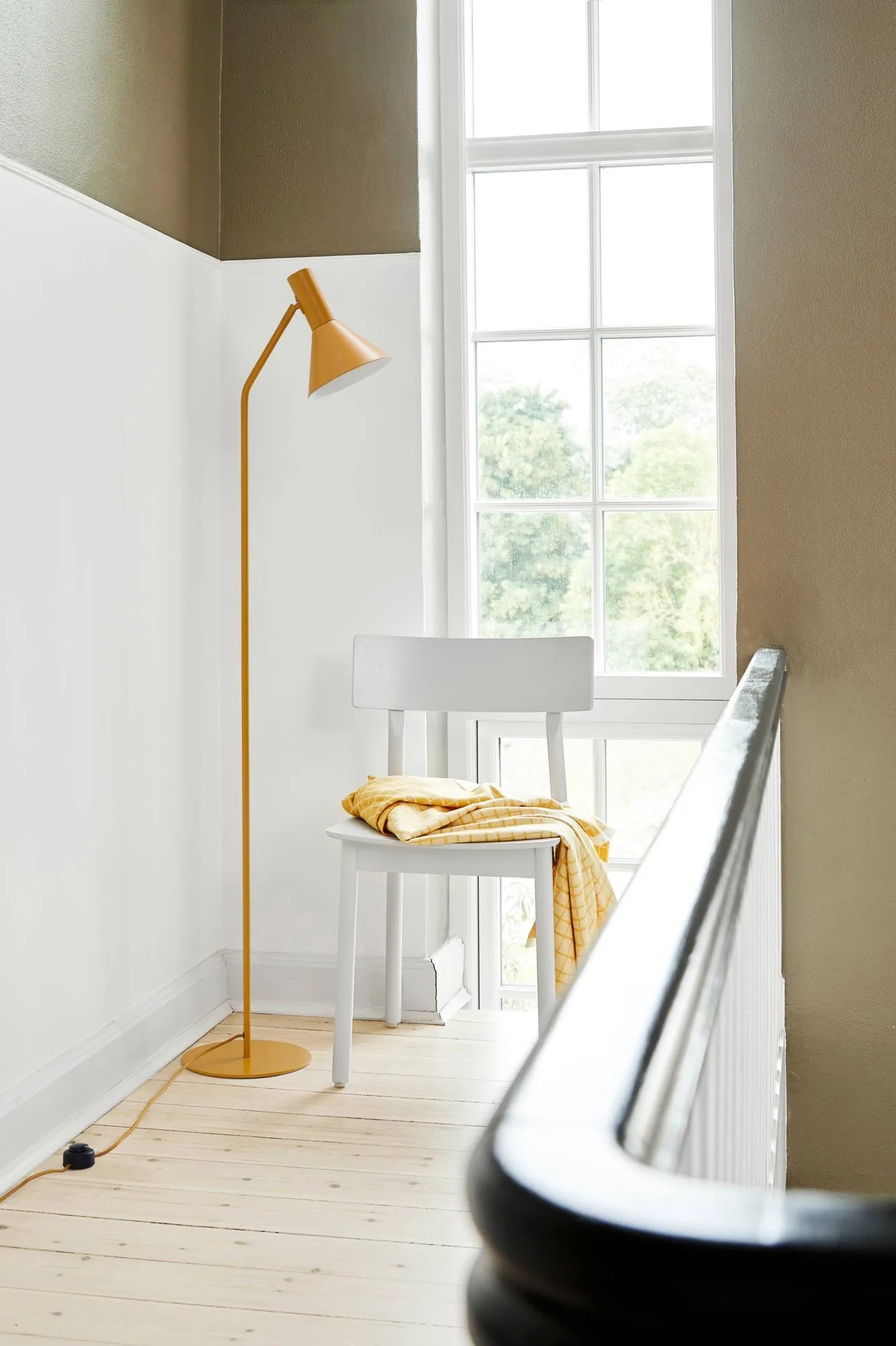 Lyss lattiavalaisin, Matta almond, 150 cm Frandsen