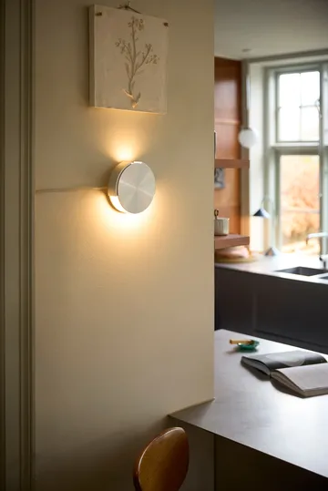 Rotate seinälamppu - Harjattu alumiini - Frandsen