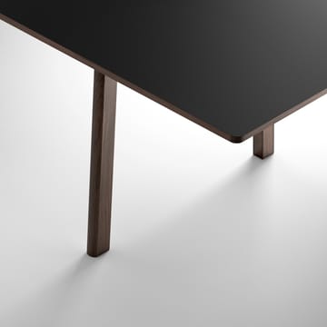 Ana ruokapöytä 220–320 x 95 cm - Nanolaminaatti musta-savustettu tammi - Fredericia Furniture