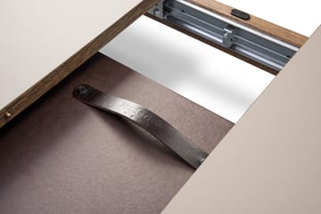 Ana ruokapöytä 220–320 x 95 cm - Nanolaminaatti musta-savustettu tammi - Fredericia Furniture