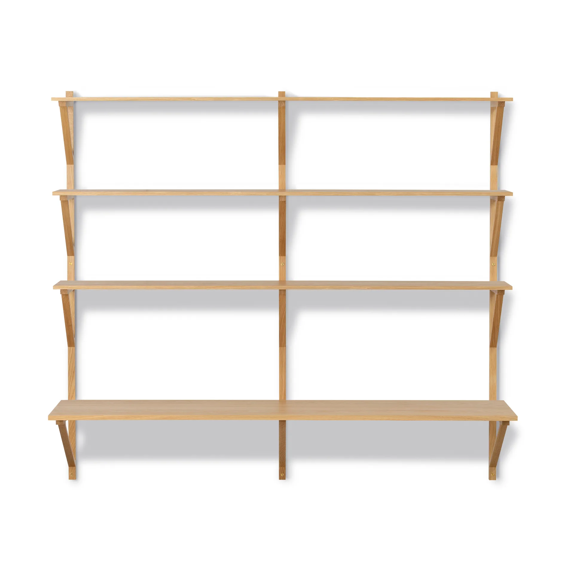 BM29 hylly kirjoituspöydällä 149x134 cm, Tammi lakka Fredericia Furniture