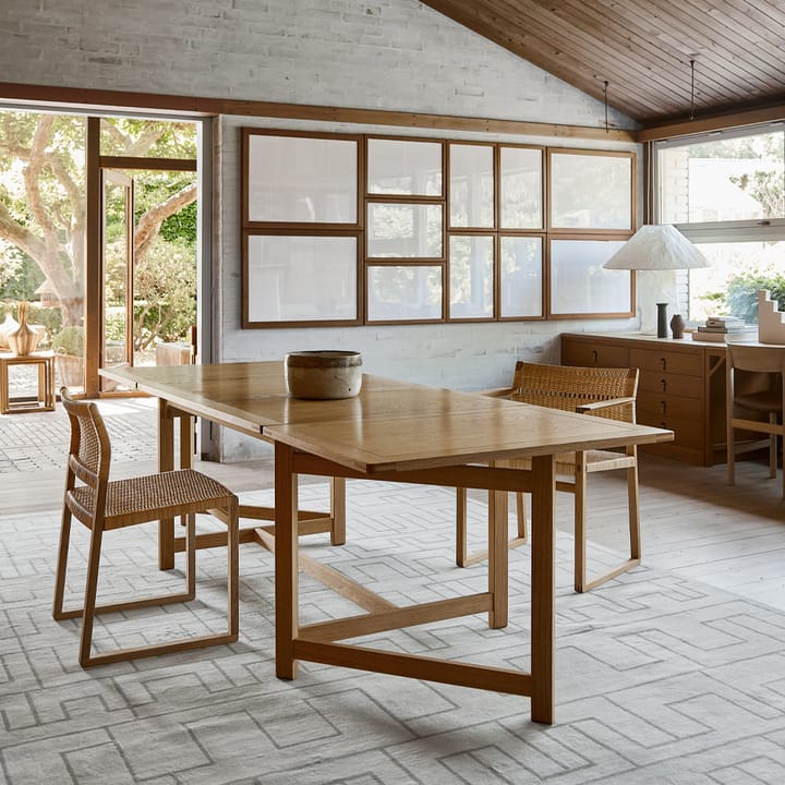 BM61-tuoli, Punottu luonnonöljytty tammeteline Fredericia Furniture