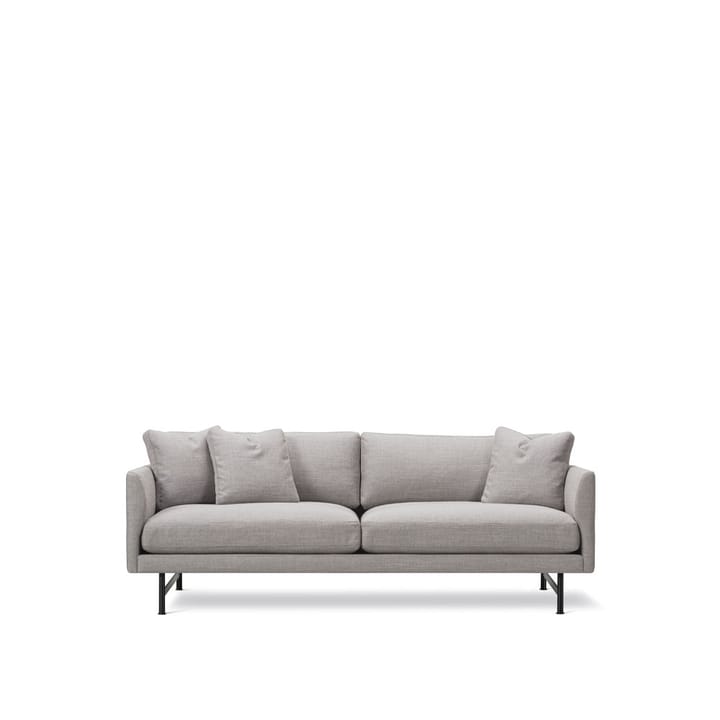 Calmo 5622 sohva 2-istuttava - Sunniva 717 musta teräslamppu - Fredericia Furniture