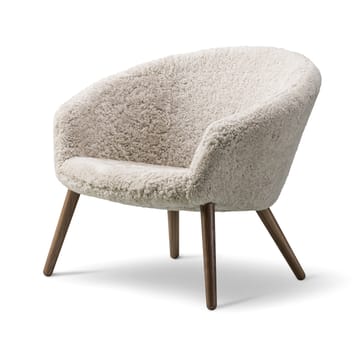 Ditzel lounge tuoli lampaantalja - Moonlight-walnut - Fredericia Furniture