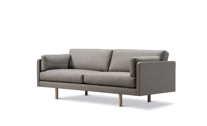 EJ220 2062 sohva 2-istuttava, Bardal 860-saippuoitu tammi Fredericia Furniture
