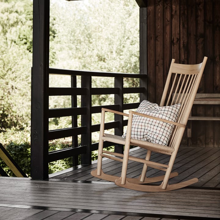 J16 keinutuoli, Luonnollisesti saippuoitu tammi Fredericia Furniture