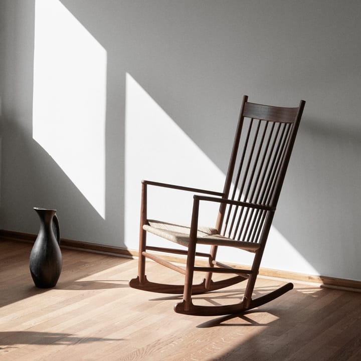 J16 keinutuoli, Luonnollisesti saippuoitu tammi Fredericia Furniture