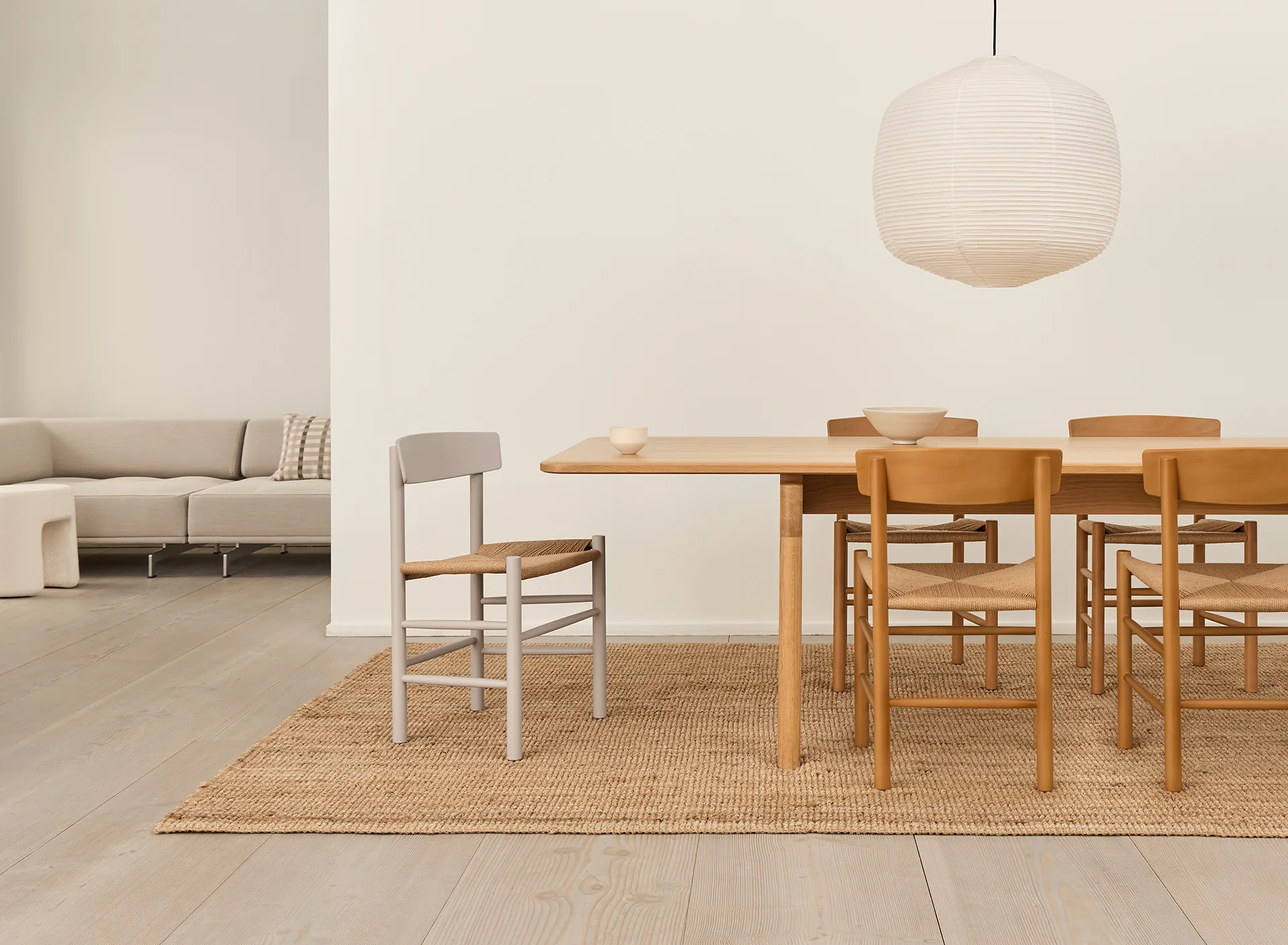 J39 tuoli, Pebble grey kietoutunut natural Fredericia Furniture