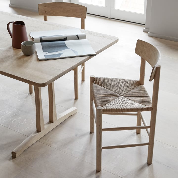 J39-tuoli, Saippuoitu tammi punottu luonnonväri Fredericia Furniture