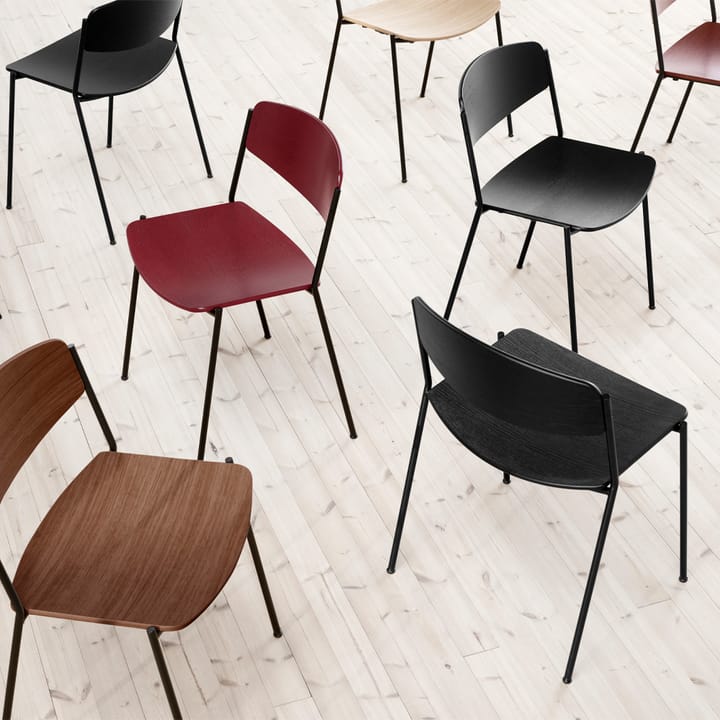 Lynderup 3080 tuoli, Lakkaus tammi-musta teräsjalusta Fredericia Furniture