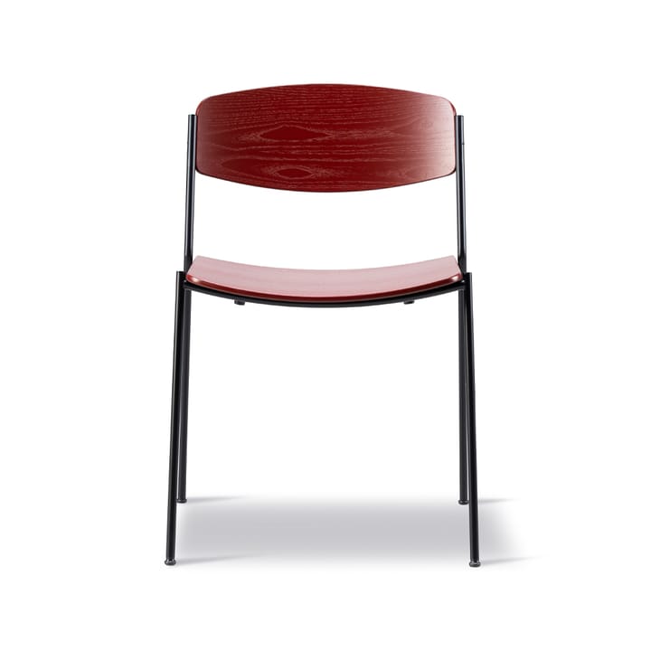Lynderup 3080 tuoli - Punainen pähkinä- musta teräsrunkoinen - Fredericia Furniture