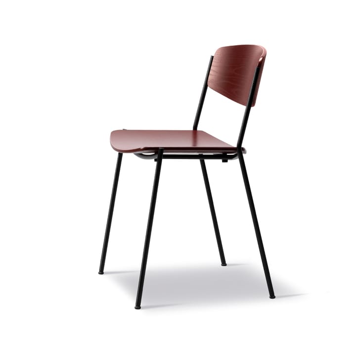 Lynderup 3080 tuoli, Punainen pähkinä- musta teräsrunkoinen Fredericia Furniture
