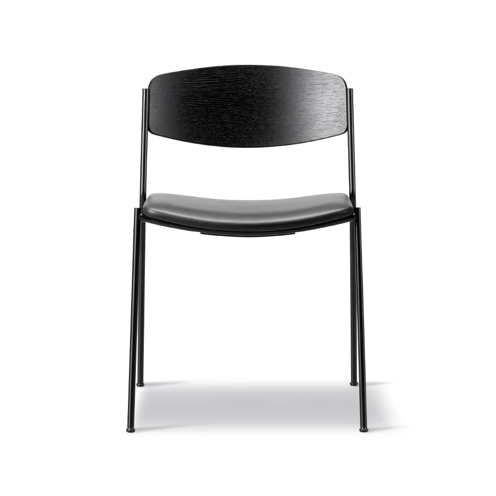 Fredericia Furniture Lynderup 3081 tuoli Nahka omni 301 musta