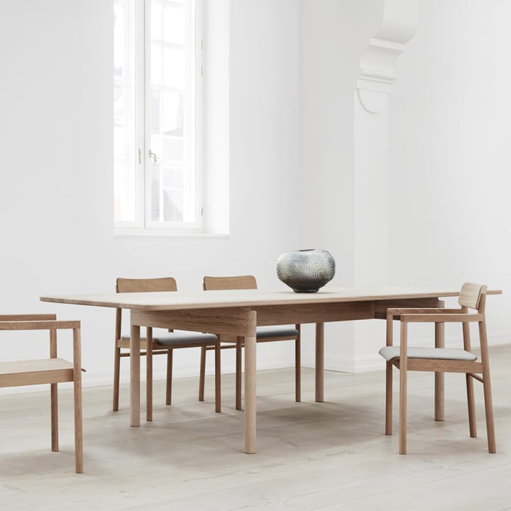 Post 6442 ruokapöytä, Saippuoitu tammi, 100x320 cm Fredericia Furniture
