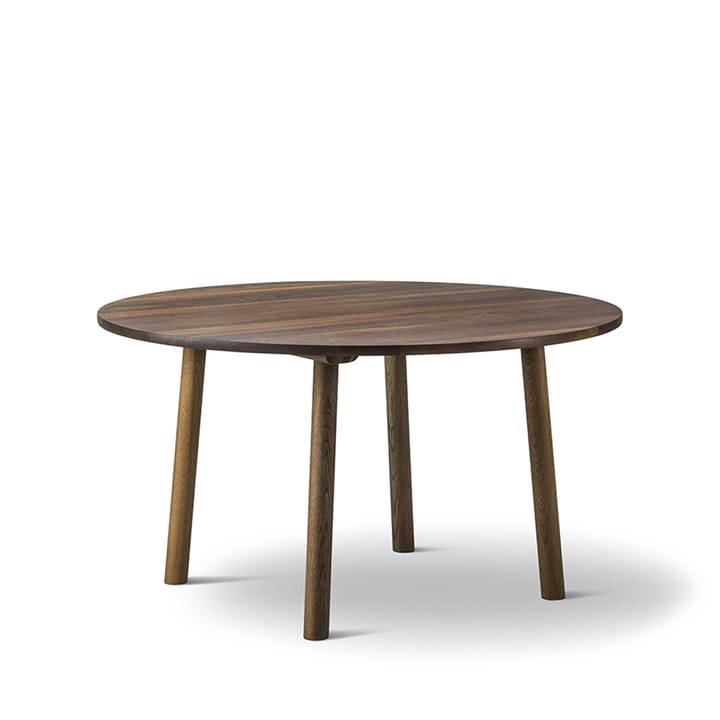 Taro 6121 ruokapöytä - Savustettu tammi, ø120 cm - Fredericia Furniture