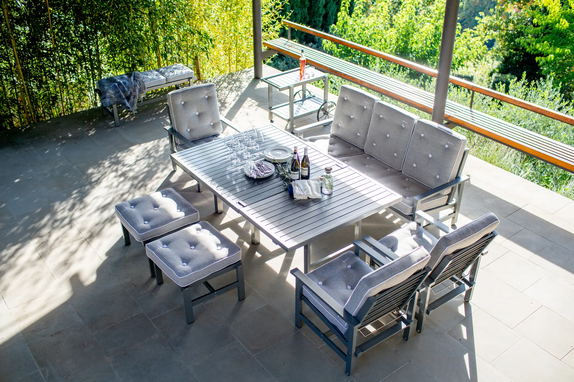 09 sohva, Harmaa, 3-istuttava Fri Form