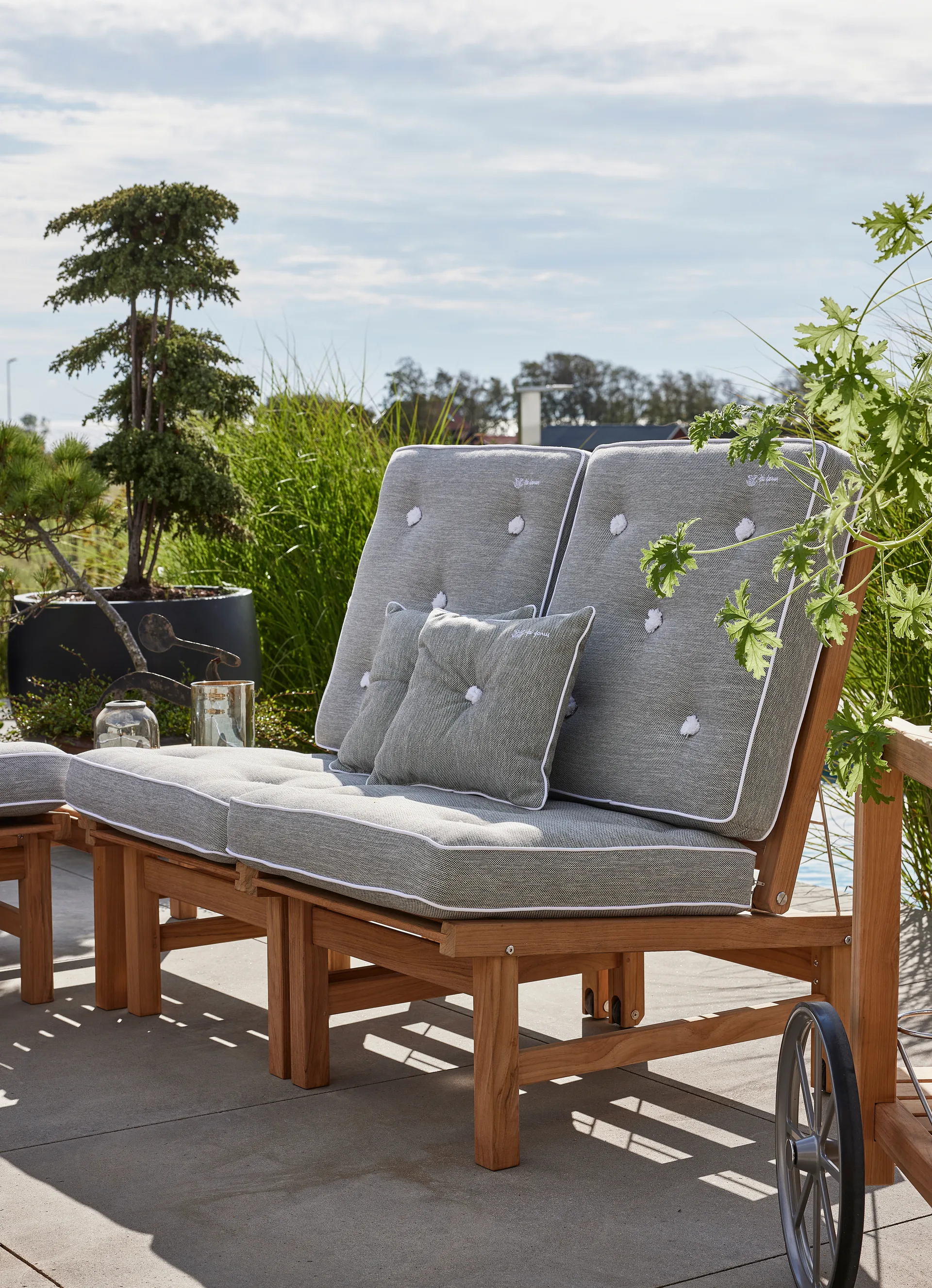 10 nojatuoli, Tiikki Fri Form