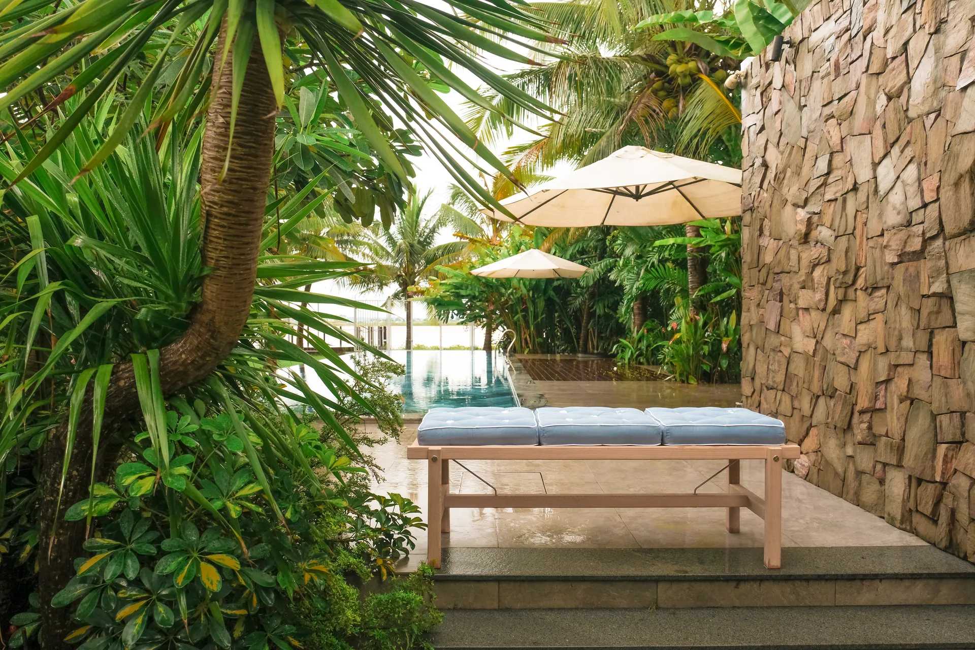 45 penkki, Redwood, 135 cm Fri Form