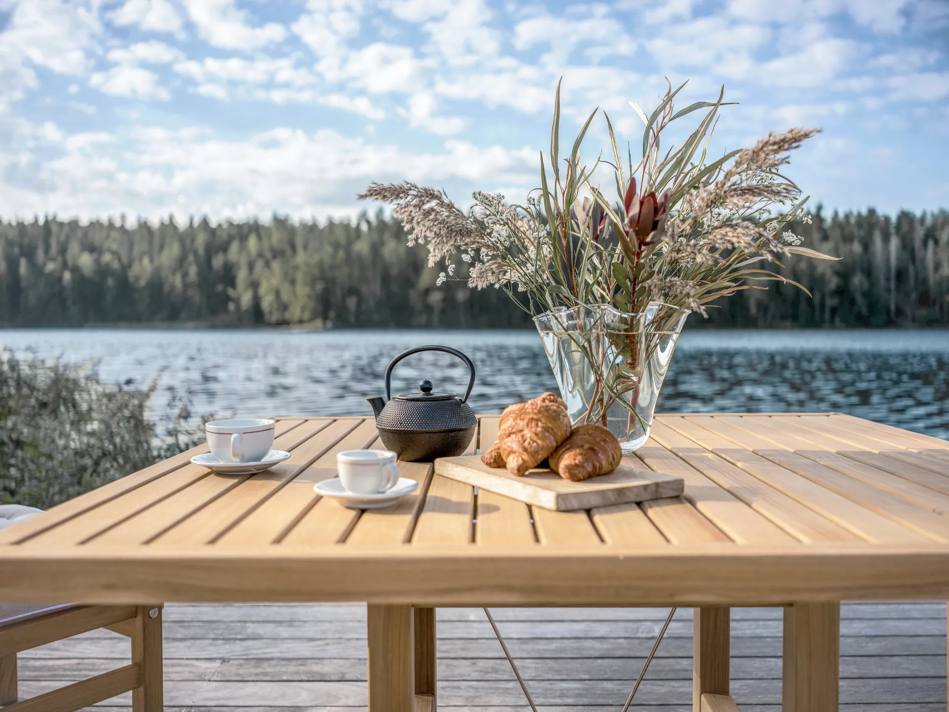 65 pöytä, Teak, 128×120×68 cm Fri Form