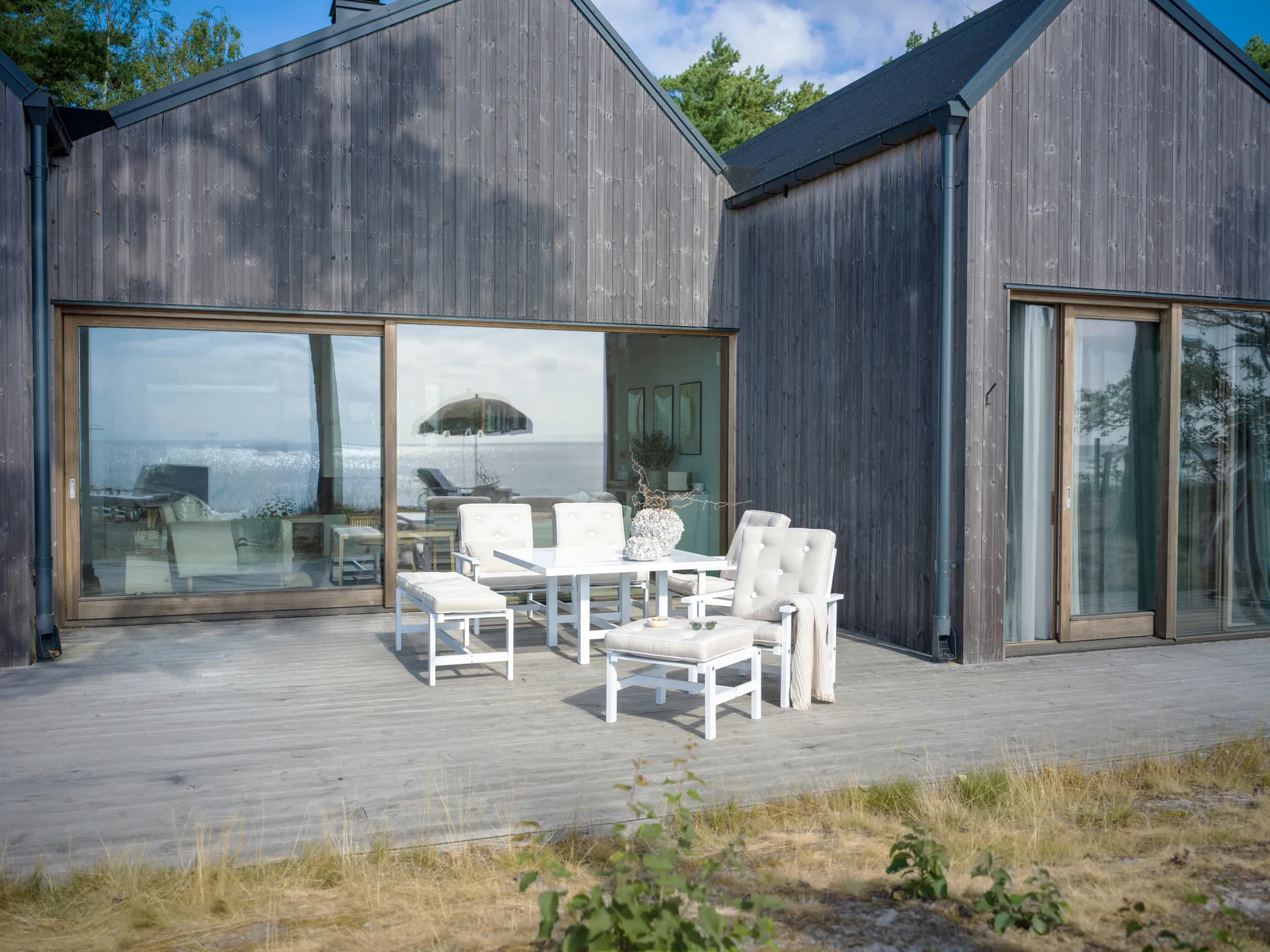 65 pöytä, Valkoinen, 124×133×66 cm Fri Form