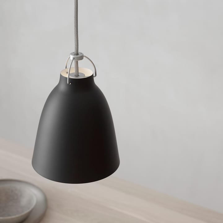 Caravaggio P1 -kattovalaisin, matta, Musta Fritz Hansen