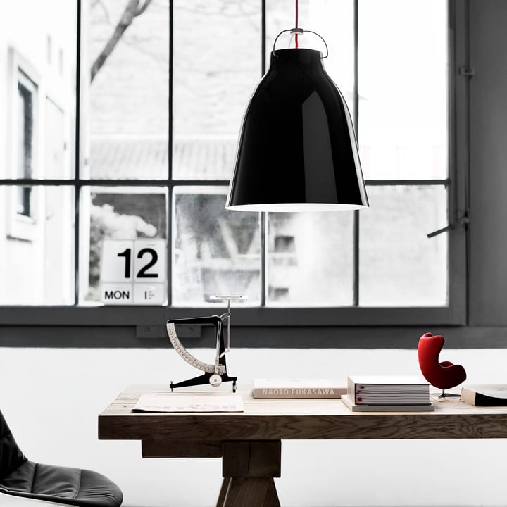 Caravaggio P3 -kattovalaisin, Musta Fritz Hansen