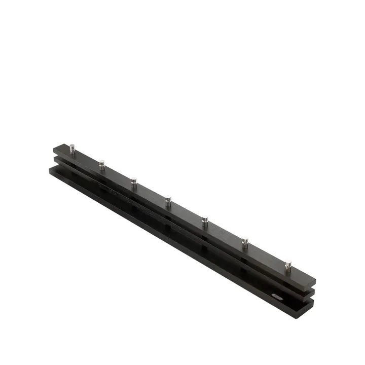 Cutter vaateripustin - Tammi, mustapetsattu, 7 kpl nuppeja - Fritz Hansen