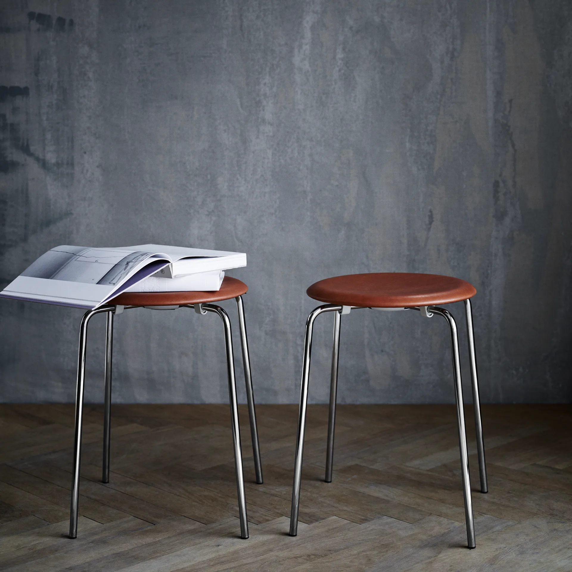 Dot-jakkara, nahka, Wild leather walnut Fritz Hansen