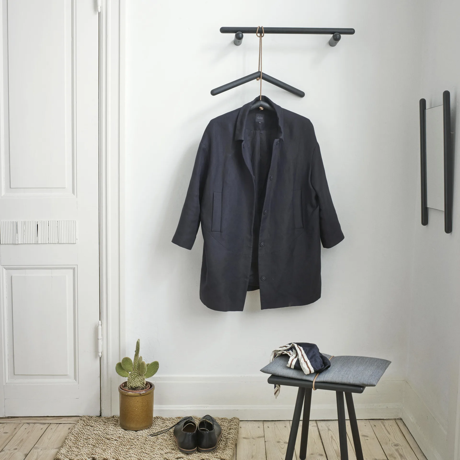 Georg jakkara, mustaksi maalattu tammi Fritz Hansen