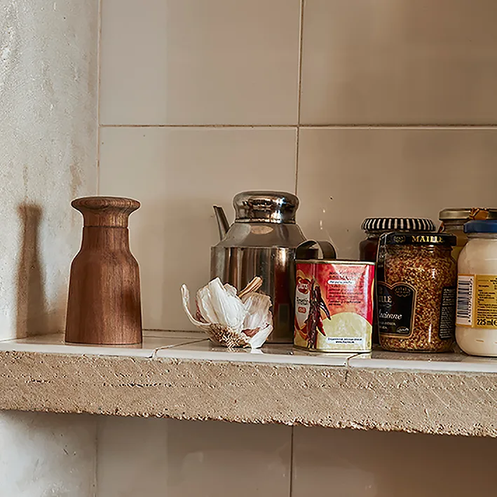 Hammer suola- ja pippurimylly, Öljytty tiikki Fritz Hansen