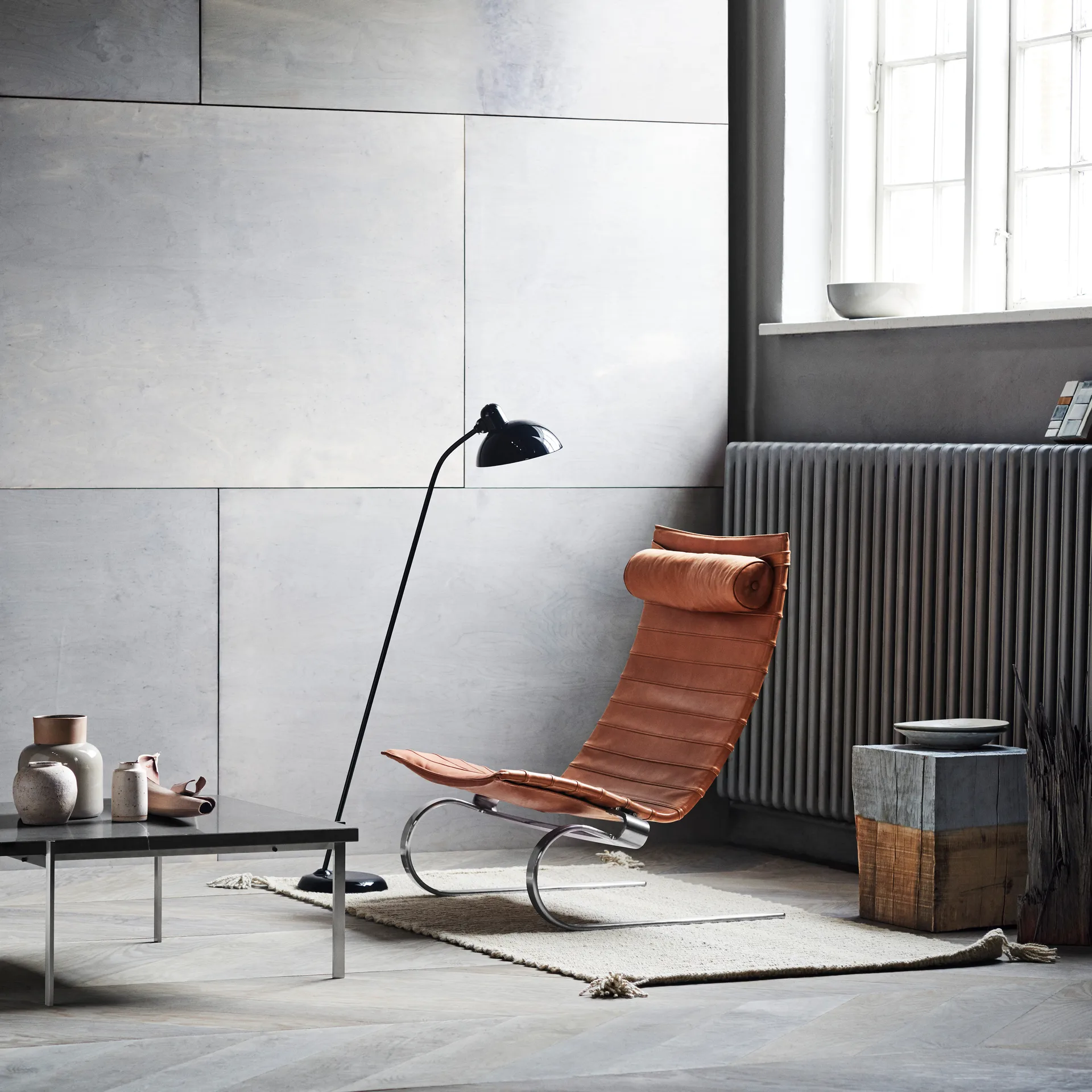 Kaiser Idell 6556-F lattiavalaisin, Black Fritz Hansen
