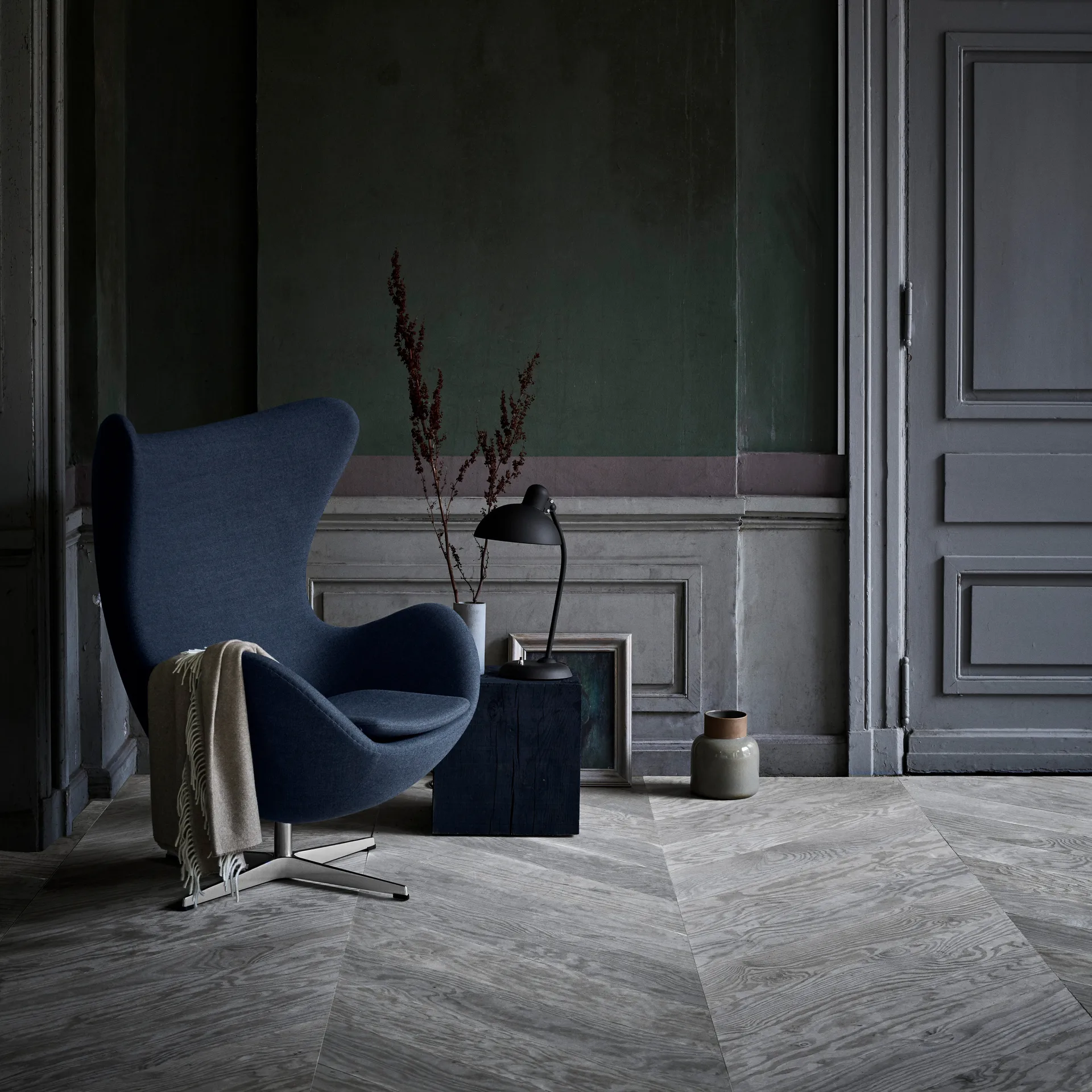 Kaiser Idell 6556-T -pöytävalaisin, Matt black Fritz Hansen