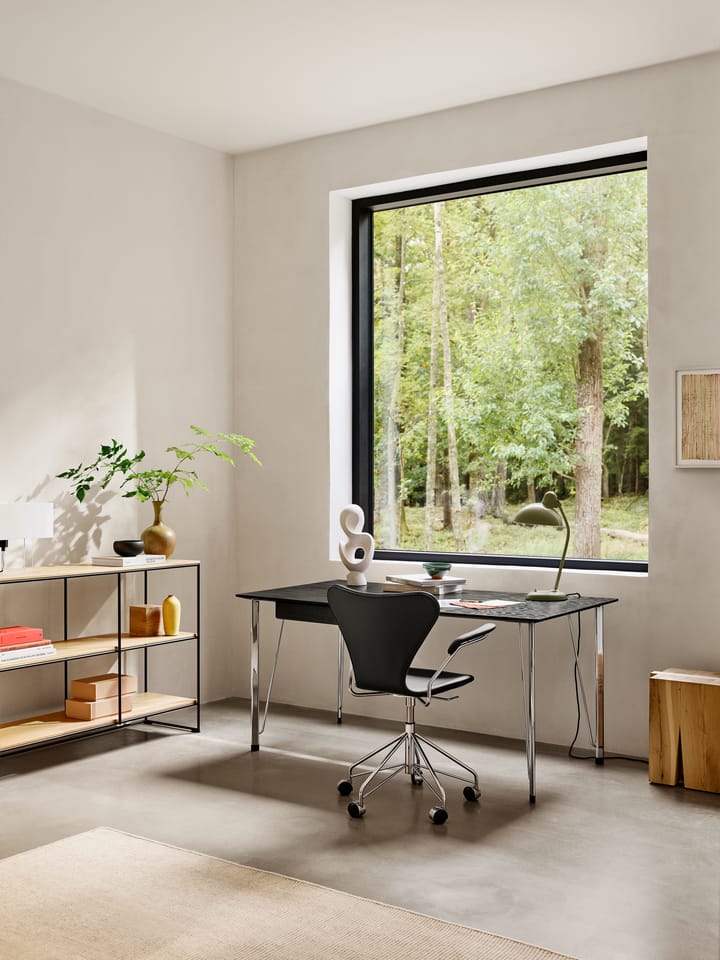 Kaiser Idell 6556-T -pöytävalaisin, Olive green Fritz Hansen