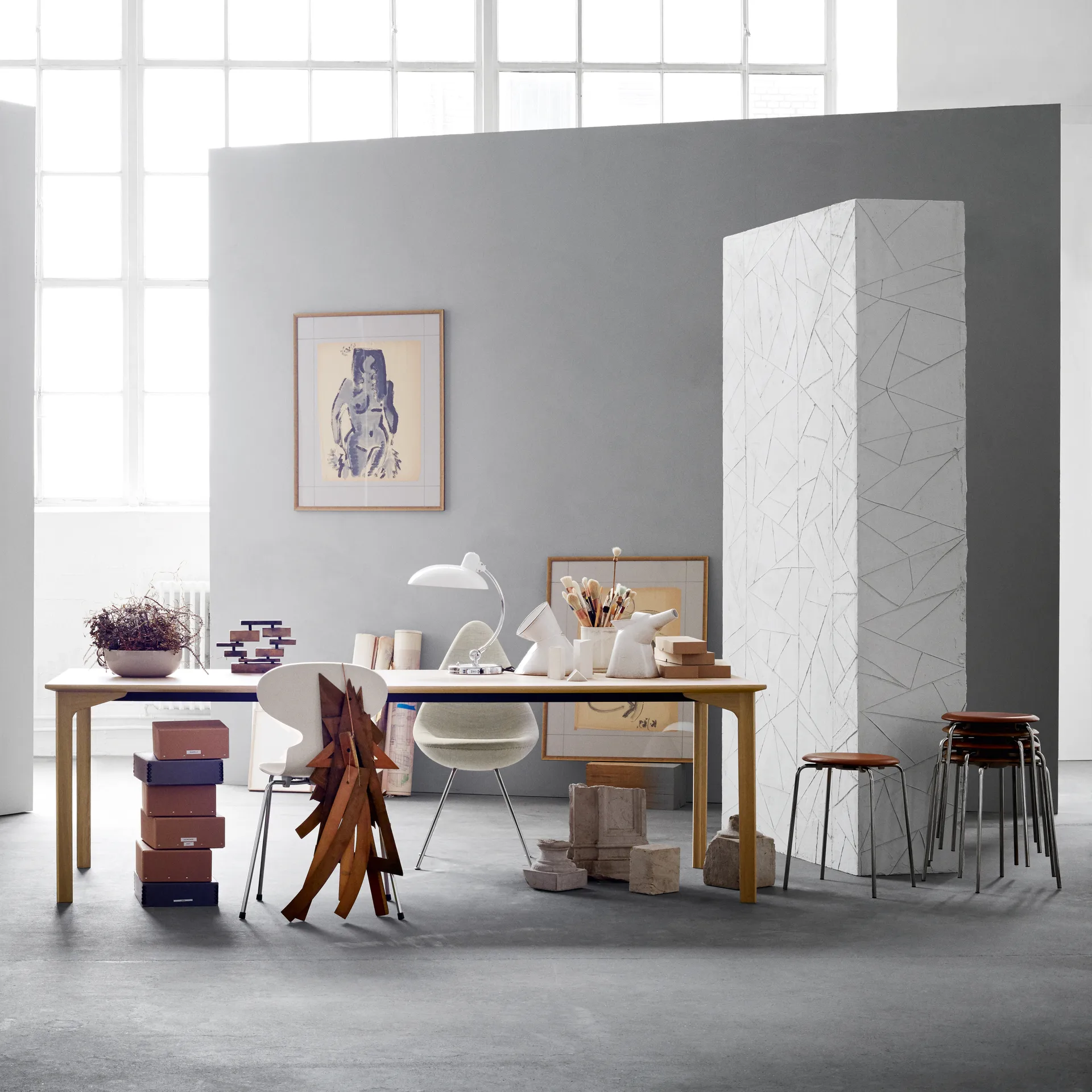 Kaiser Idell 6631-T Luxus -pöytävalaisin, Valkoinen Fritz Hansen