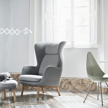 Kaiser Idell 6718-W -seinävalaisin - White - Fritz Hansen