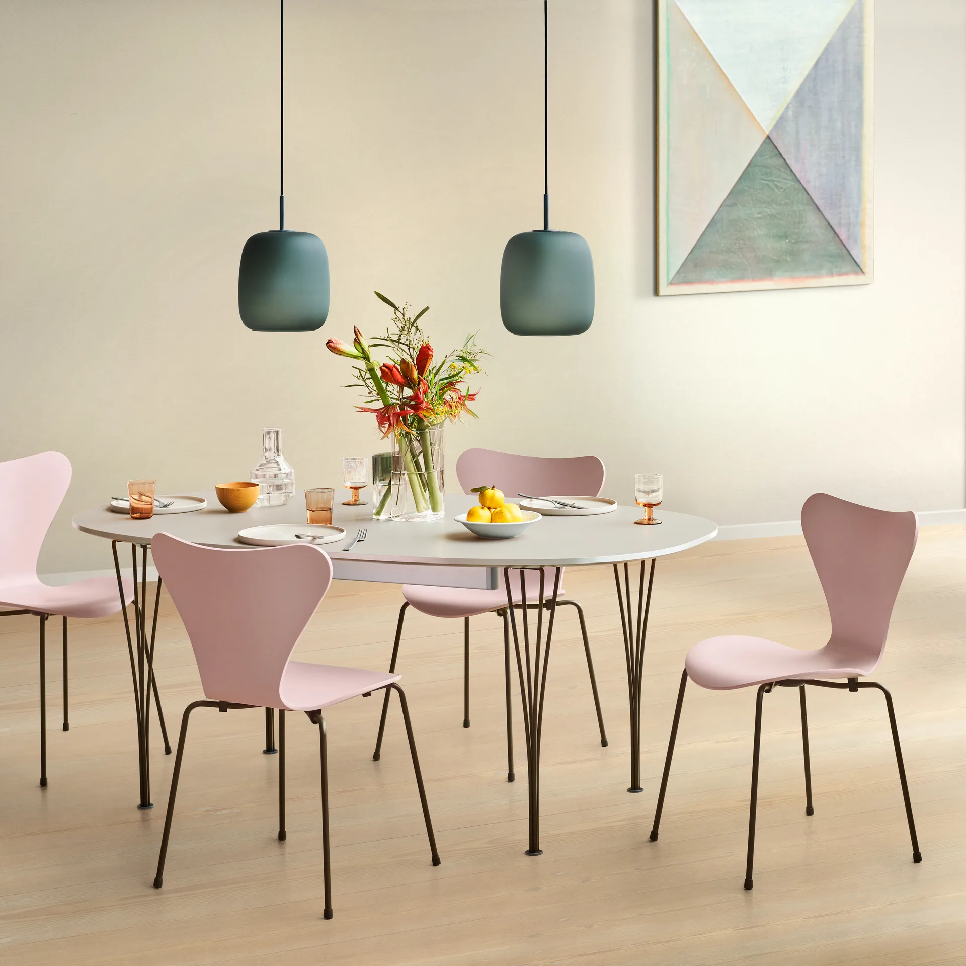 Maluma riippuvalaisin, Moss Fritz Hansen